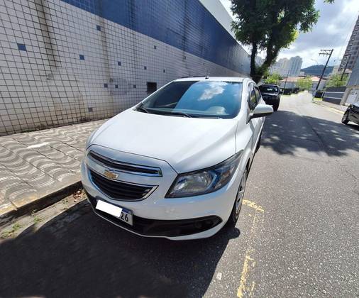 CHEVROLET ONIX 1.4 MPFI LT 8V FLEX 4P MANUAL